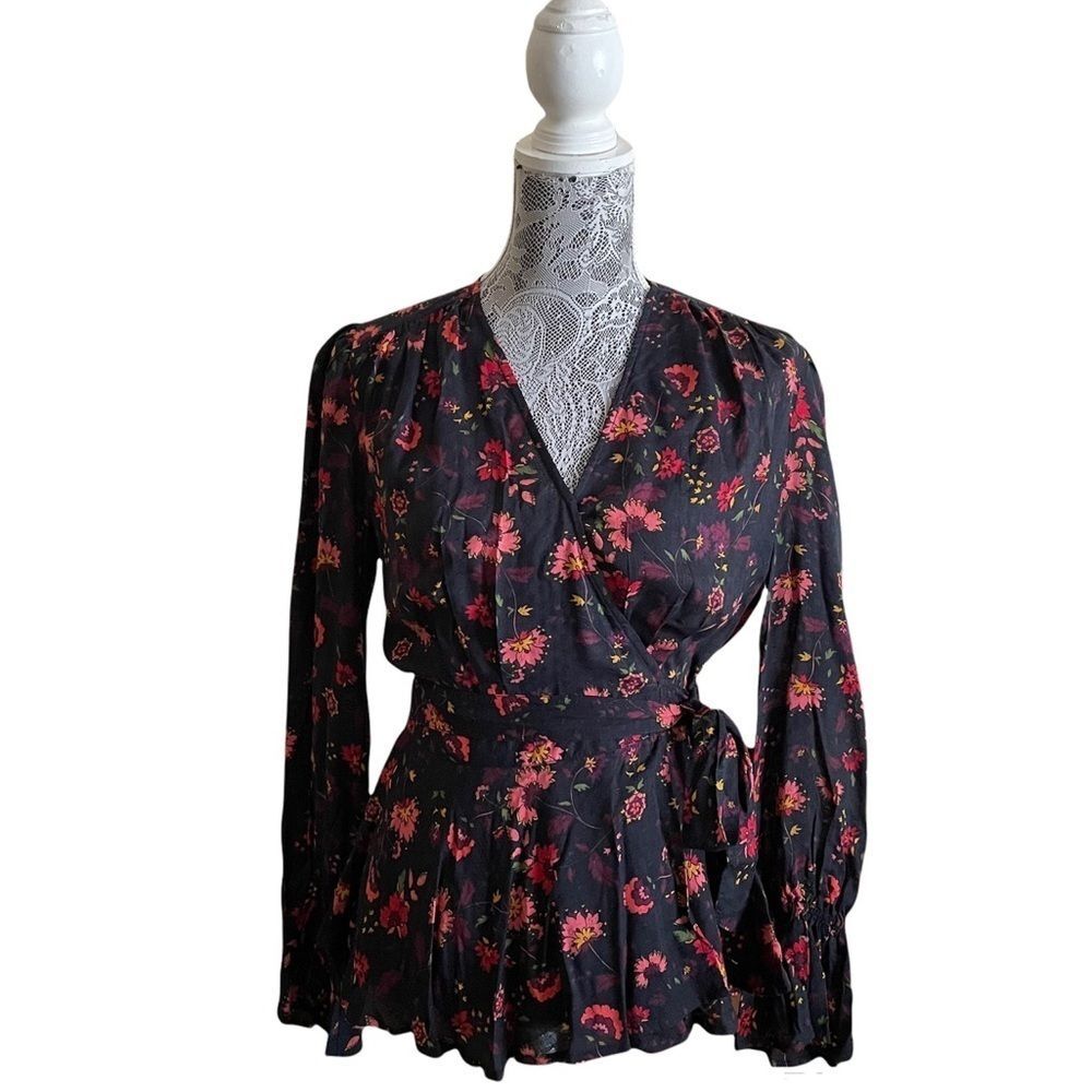 JESSICA Simpson Black Roudens Floral Rhiannon Top Size Medium